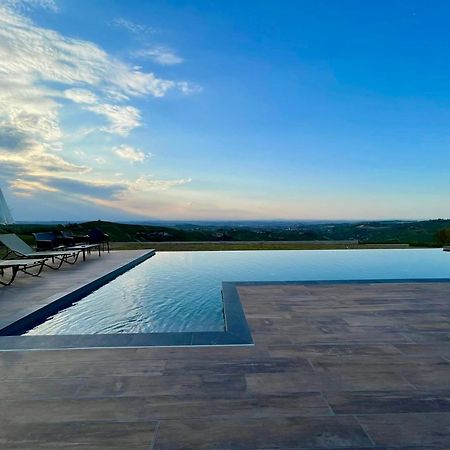 Villa Barbero Alba Langhe Mango ภายนอก รูปภาพ