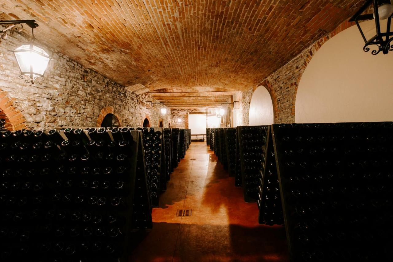 Villa Barbero Alba Langhe Mango ภายนอก รูปภาพ